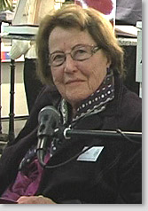 Foto: Autorin Maria Kurka bei ihrer Lesung auf der Frankfurter Buchmesse 2009
